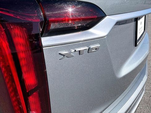 Used 2025 Cadillac XT6 Premium Luxury image 32