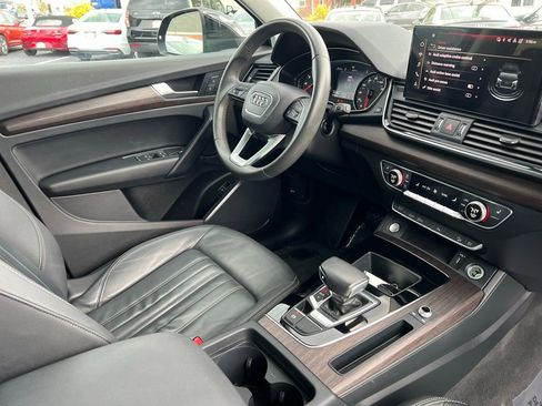 Used 2023 Audi Q5 2.0T Premium w/ Convenience Package image 44