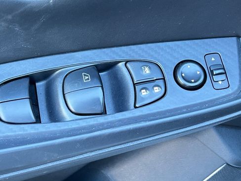 Used 2023 Nissan Sentra SV image 14