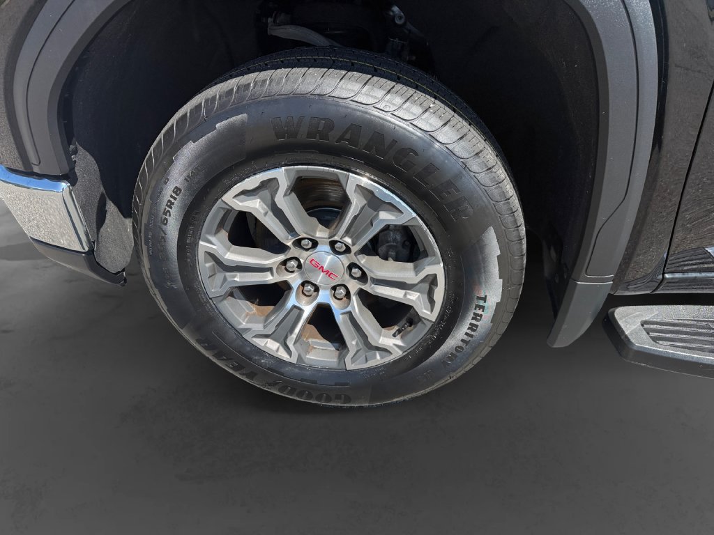 Used 2023 GMC Sierra 1500 SLT w/ SLT Convenience Package AWD/4WD image 9