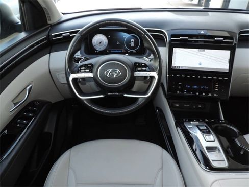Used 2023 Hyundai Tucson Limited image 16