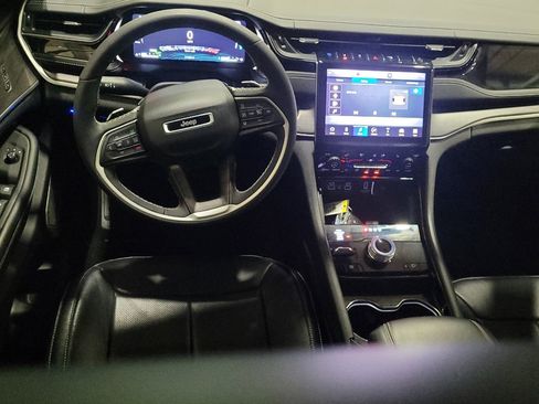 Used 2022 Jeep Grand Cherokee Limited 4xe w/ Luxury Tech Group II image 22