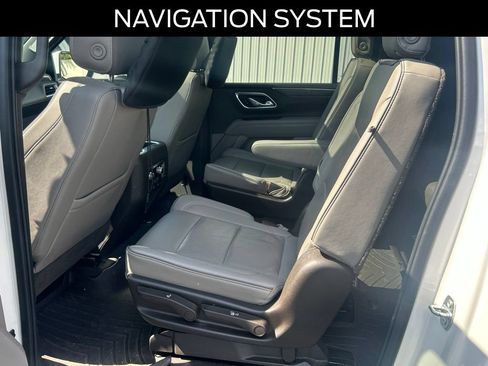 Used 2021 GMC Yukon XL SLT w/ SLT Luxury Plus Package AWD/4WD image 26