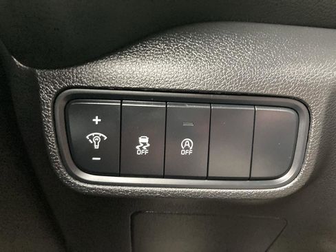 Used 2024 Kia Soul LX w/ Option Group 015 FWD image 18
