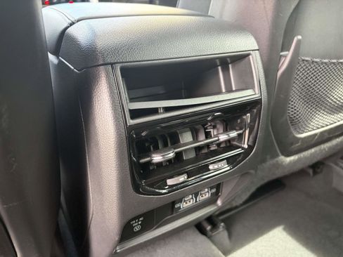 Used 2024 Jeep Grand Cherokee Altitude RWD image 4
