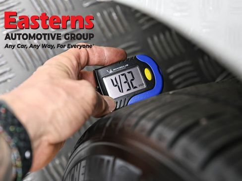 Used 2023 Tesla Model 3 Standard Range image 24