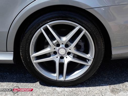 Used 2014 Mercedes-Benz E 350 4MATIC Wagon w/ Premium 1 Package image 12