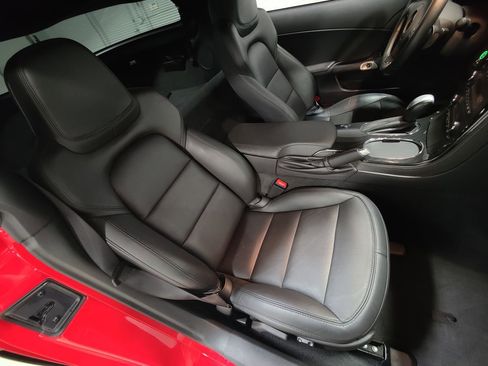 Used 2013 Chevrolet Corvette Grand Sport image 18