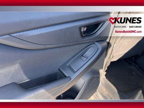 Used 2023 Subaru Crosstrek 2.0i Premium image 10