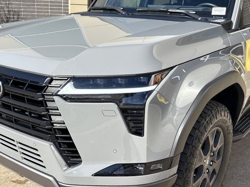 Certified 2024 Lexus GX 550 image 6