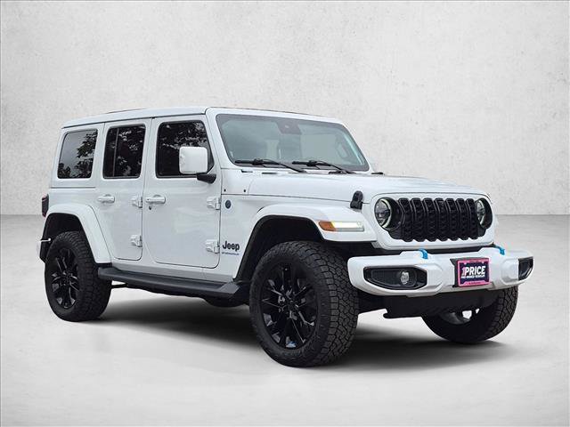 Used 2024 Jeep Wrangler High Altitude AWD/4WD image 3