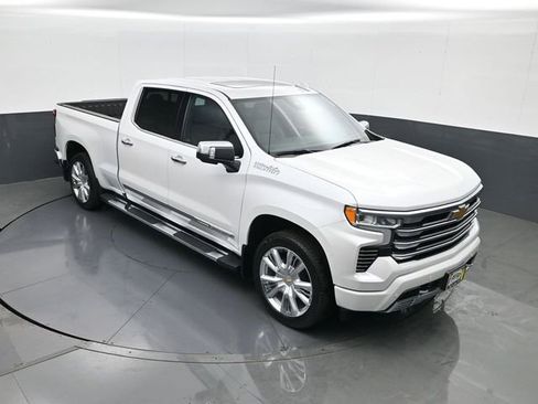 Used 2023 Chevrolet Silverado 1500 High Country w/ High Country Premium Package image 15