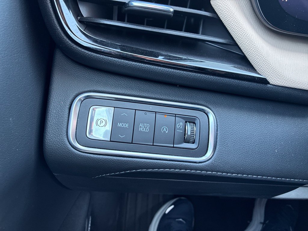 Used 2026 Buick Enclave Preferred w/ Power Package FWD image 8