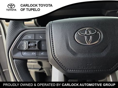 Used 2025 Toyota 4Runner TRD Off-Road Premium AWD/4WD image 31