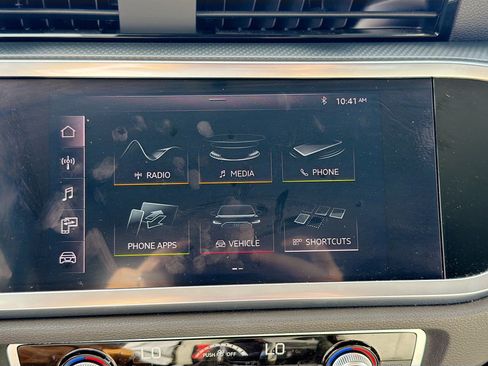Used 2020 Audi Q3 2.0T Premium AWD/4WD image 31