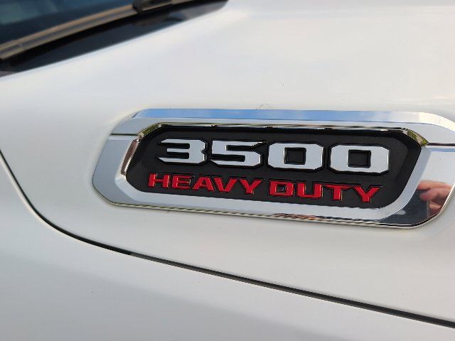 Used 2022 RAM 3500 Laramie AWD/4WD image 9