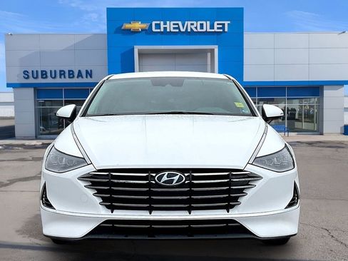 Used 2023 Hyundai Sonata SE FWD image 3