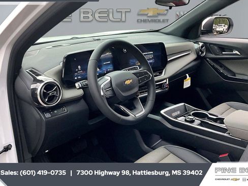 New 2026 Chevrolet Equinox LT FWD image 12