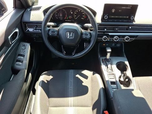 Used 2024 Honda Civic Sport image 11