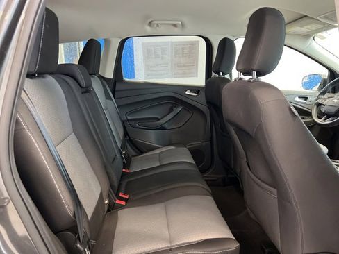 Used 2019 Ford Escape SE image 13