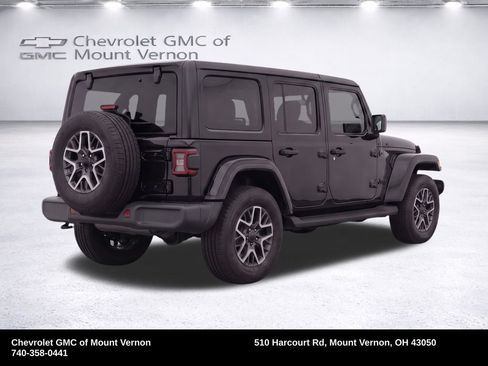 Used 2026 Jeep Wrangler Unlimited Sahara AWD/4WD image 36