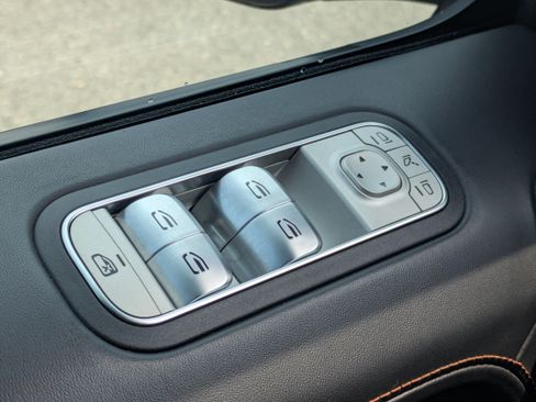 Certified 2022 Mercedes-Benz G 550 image 22