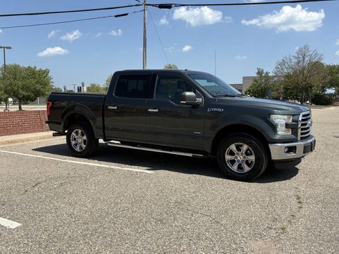 Used 2015 Ford F150 XLT w/ Equipment Group 302A Luxury AWD/4WD image 8