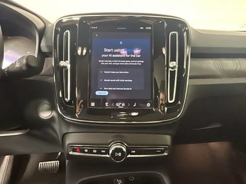 Used 2023 Volvo C40 P8 Recharge Ultimate AWD/4WD image 22