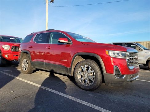 Used 2023 GMC Acadia SLE w/ Driver Convenience Package image 2