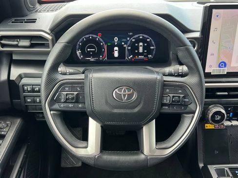 Certified 2025 Toyota 4Runner Limited w/ Tow Technology Package AWD/4WD image 23