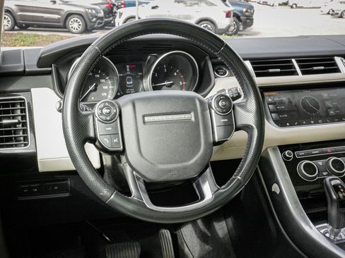 Used 2017 Land Rover Range Rover Sport HSE image 6