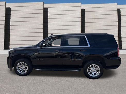 Used 2019 GMC Yukon SLT AWD/4WD image 2