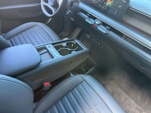 New 2026 Kia EV9 Land AWD/4WD image 17