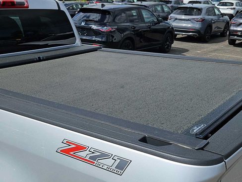 Used 2015 Chevrolet Colorado Z71 AWD/4WD image 21