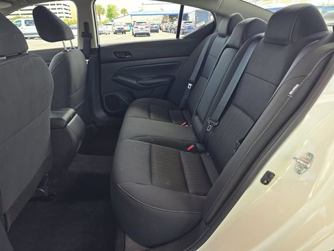 Used 2025 Nissan Altima 2.5 SV FWD image 4