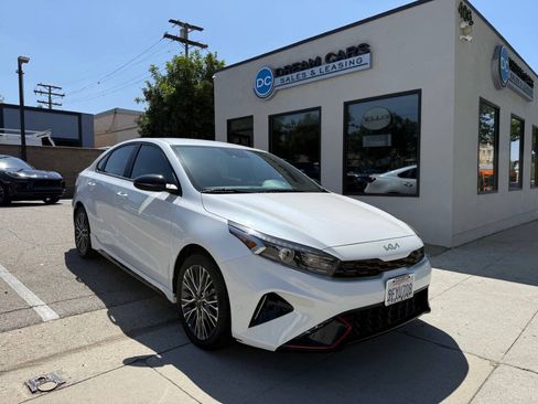 Used 2023 Kia Forte GT-Line FWD image 2