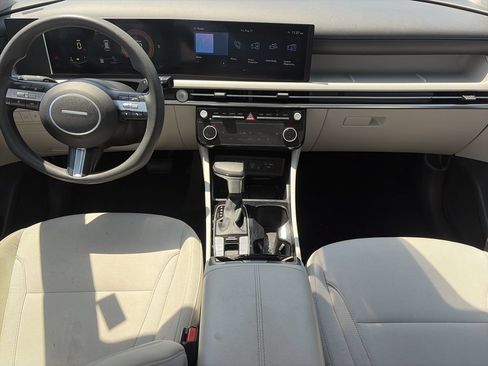 Used 2025 Hyundai Tucson SEL AWD/4WD image 13