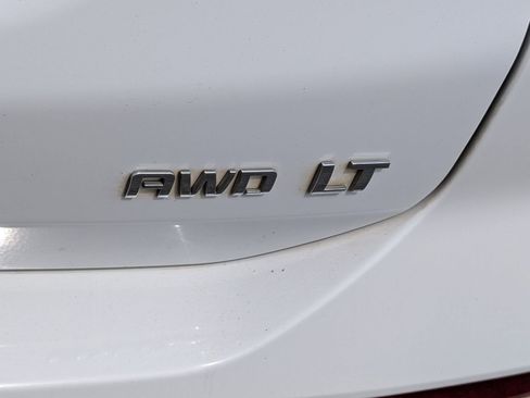 Used 2022 Chevrolet Equinox LT image 6