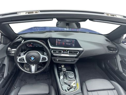 Used 2025 BMW Z4 sDrive30i w/ Premium Package image 14