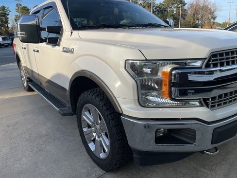 Used 2019 Ford F150 Lariat image 6
