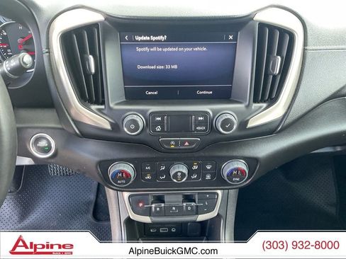 Used 2024 GMC Terrain Denali image 11