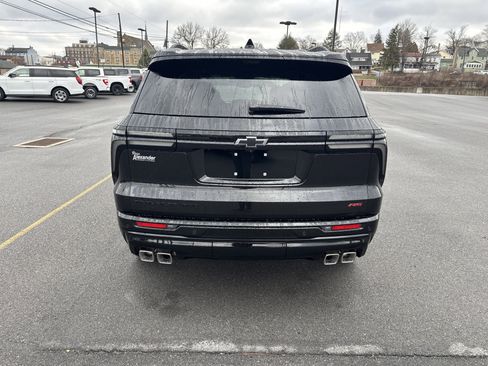 New 2026 Chevrolet Traverse RS w/ LPO, Floor Liner Package image 4