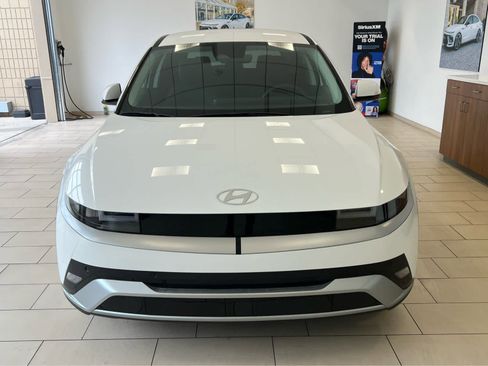 New 2026 Hyundai Ioniq 5 SEL image 3