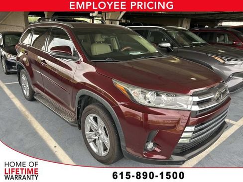 Used 2019 Toyota Highlander Limited AWD/4WD image 1