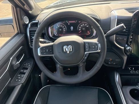 New 2026 RAM 2500 Laramie AWD/4WD image 13