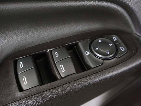 Used 2019 Chevrolet Equinox LT FWD image 37
