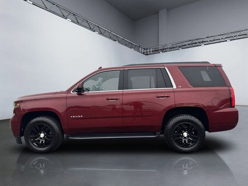Used 2018 Chevrolet Tahoe LT image 2
