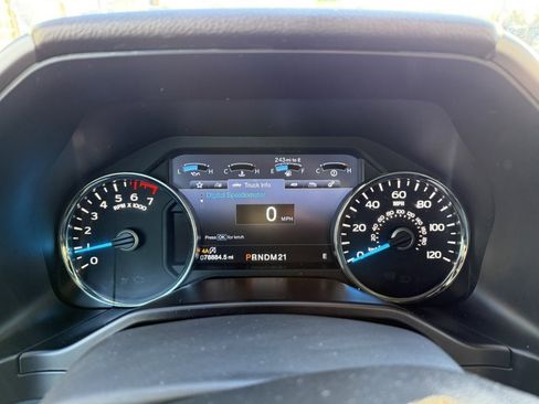 Used 2016 Ford F150 Lariat w/ Equipment Group 501A Mid image 17