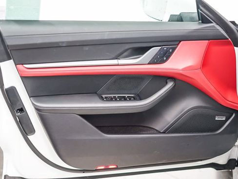 Used 2025 Porsche Taycan 4S image 23