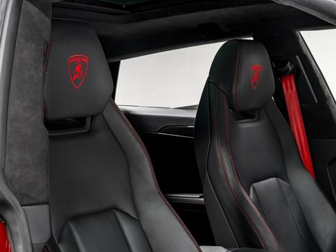 Used 2023 Lamborghini Urus S AWD/4WD image 39